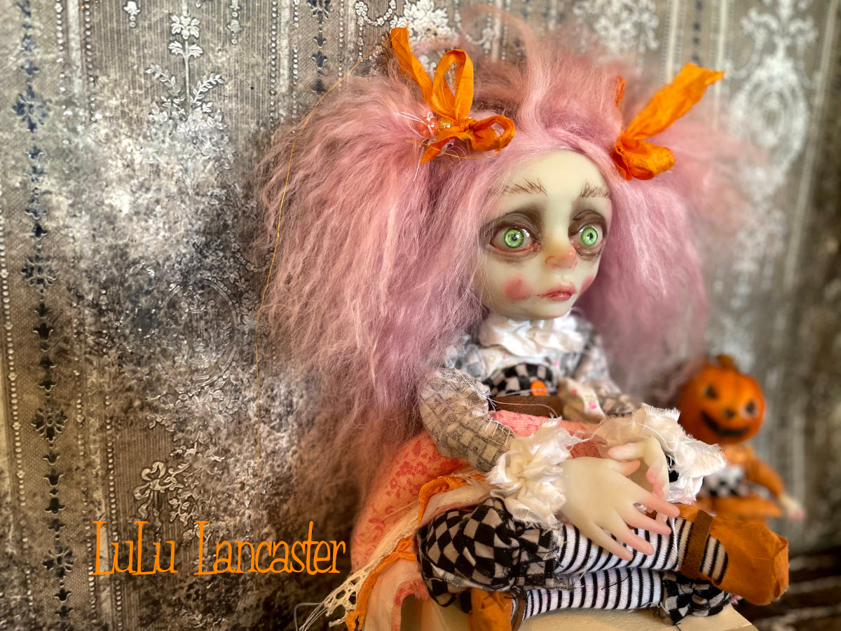 Meggie Halloween sitter Original LuLu Lancaster Art Doll