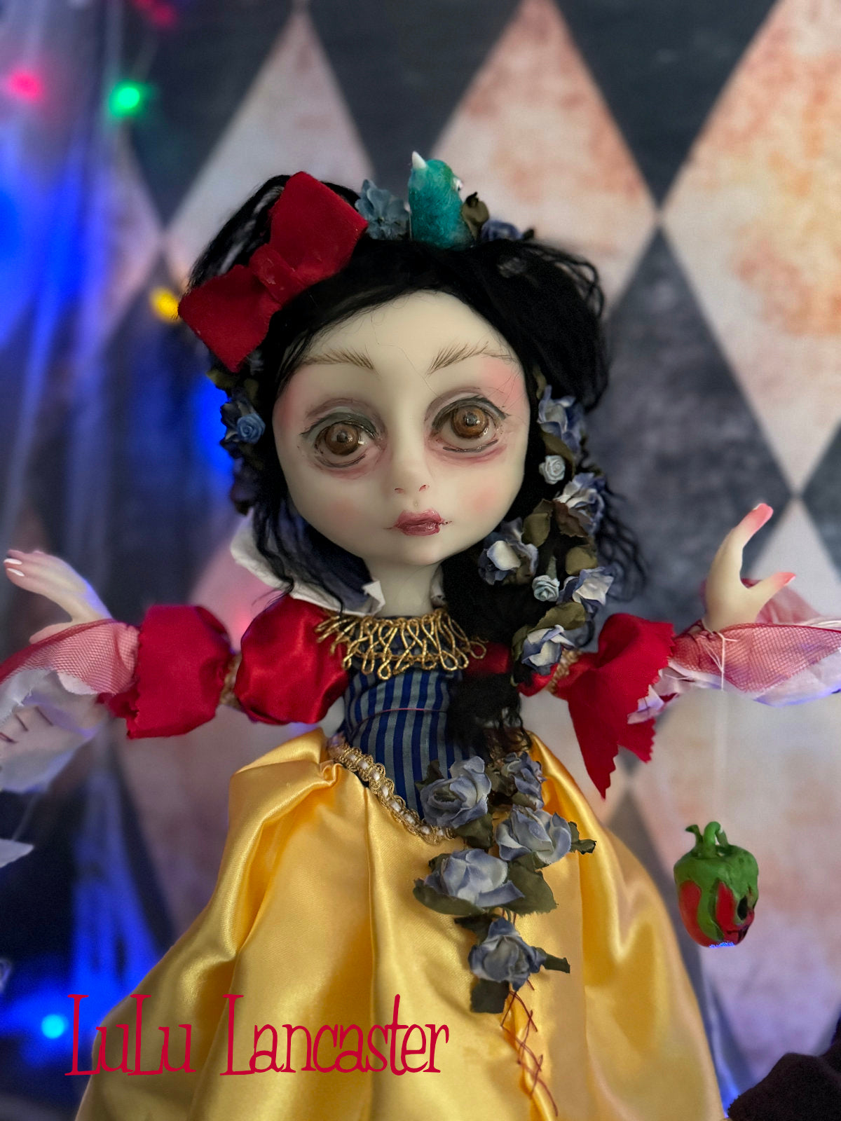 Snow White LuLus Holiday Original LuLu Lancaster Art Doll
